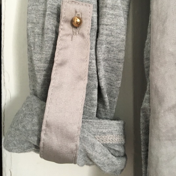 The Limited long sleeve top - Picture 3 of 5